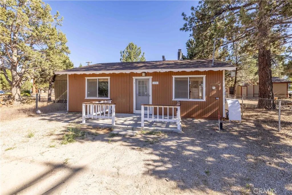 2136 5th Lane, Big Bear City, CA 92314
