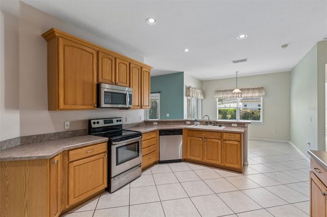 162 TALL PINES PASS, Kissimmee, FL 34759