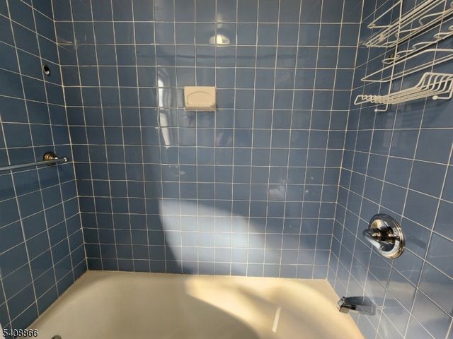 345 Sanford Ave, Hillside Twp., NJ 07205