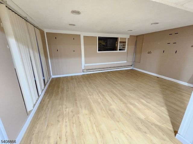 345 Sanford Ave, Hillside Twp., NJ 07205