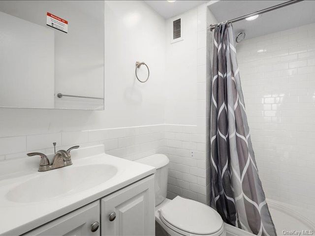 15 Stewart Place 6D, White Plains, NY 10603