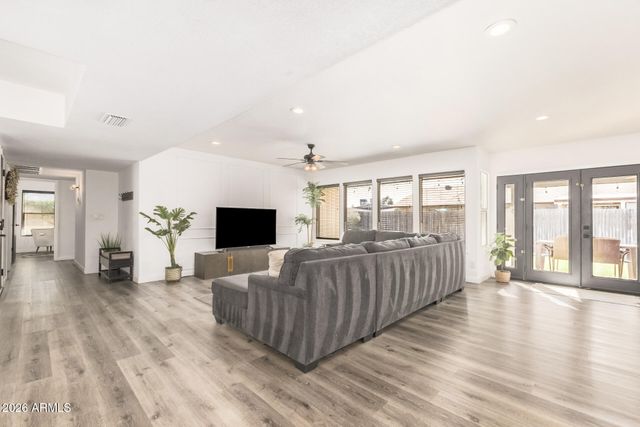 1311 W PECOS Avenue, Mesa, AZ 85202