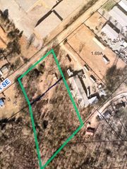 2 acres 33rd Street Drive SE, Hickory, NC 28602