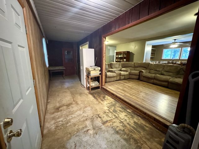 1737 Cummins Mill Rd, Cookeville, TN 38501