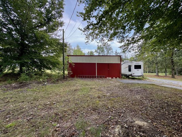 1737 Cummins Mill Rd, Cookeville, TN 38501