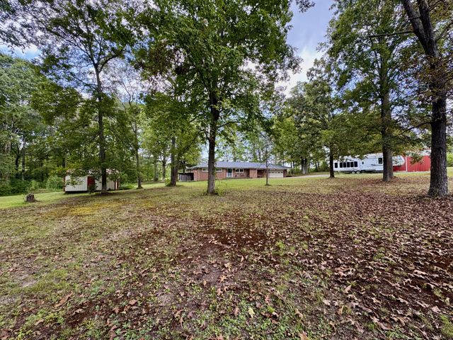 1737 Cummins Mill Rd, Cookeville, TN 38501