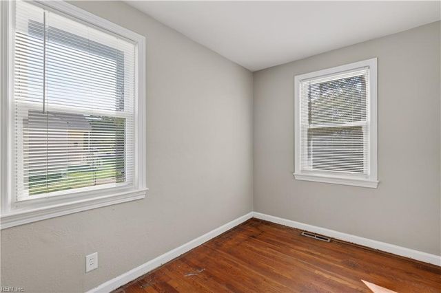 9305 Hickory ST, Norfolk, VA 23503