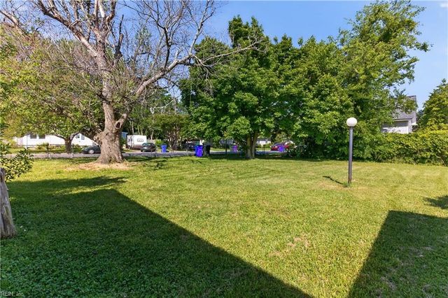 9305 Hickory ST, Norfolk, VA 23503