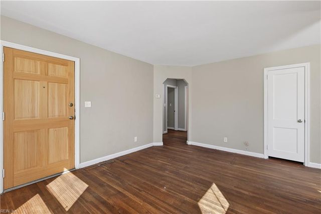 9305 Hickory ST, Norfolk, VA 23503