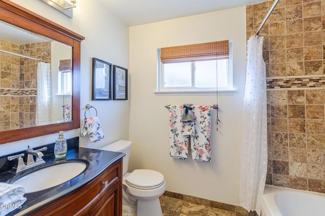 16322 Hiawatha Street, Granada Hills (los Angeles), CA 91344