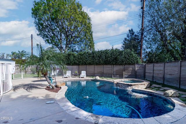 16322 Hiawatha Street, Granada Hills (los Angeles), CA 91344