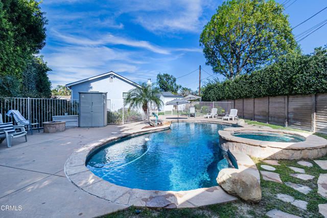 16322 Hiawatha Street, Granada Hills (los Angeles), CA 91344