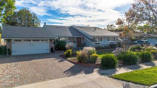 16322 Hiawatha Street, Granada Hills (los Angeles), CA 91344