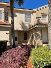 489 ENCLAVE PLACE 31, Lakeland, FL 33803