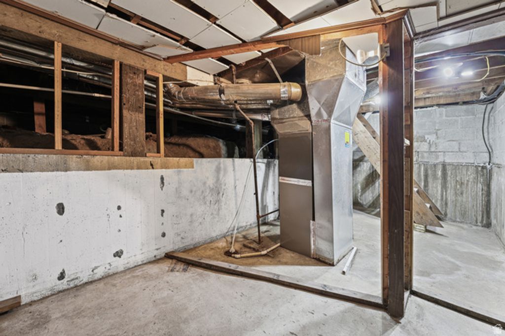 Image 19 of property listing at 181 RUSSELL AVE, Tooele, UT 84074