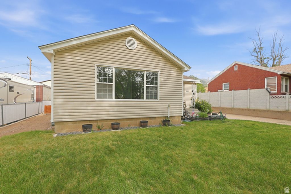 Image 25 of property listing at 181 RUSSELL AVE, Tooele, UT 84074