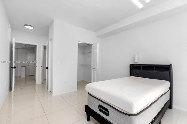 17150 N Bay Rd 2320, Sunny Isles Beach, FL 33160