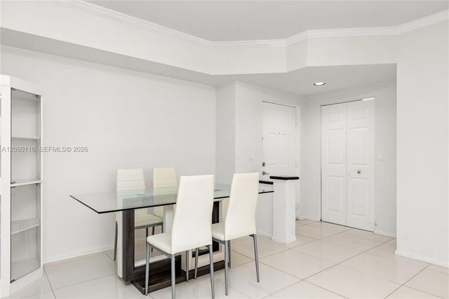 17150 N Bay Rd 2320, Sunny Isles Beach, FL 33160