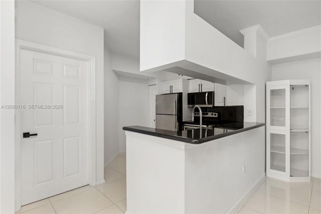 17150 N Bay Rd 2320, Sunny Isles Beach, FL 33160