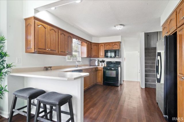 3008 Edgewood Drive, Evansville, IN 47712