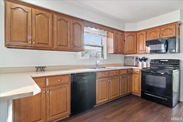 3008 Edgewood Drive, Evansville, IN 47712