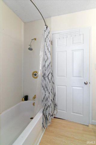 3008 Edgewood Drive, Evansville, IN 47712