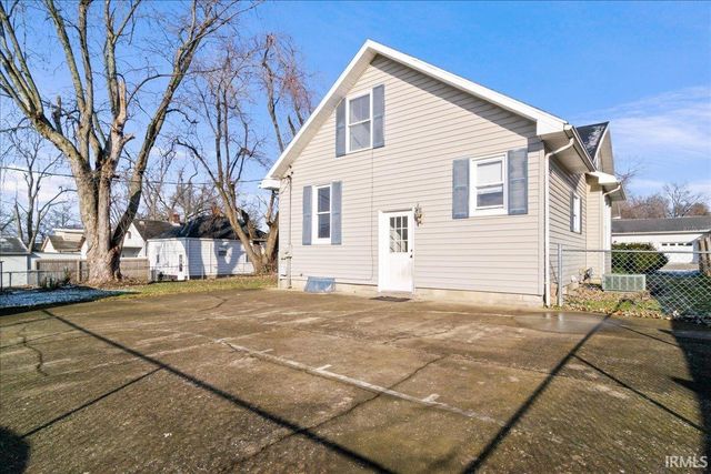3008 Edgewood Drive, Evansville, IN 47712