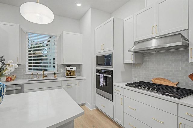 6605 N NEBRASKA AVENUE 28, Tampa, FL 33604