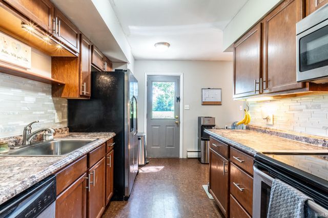 7916 Felger Road, Fort Wayne, IN 46818