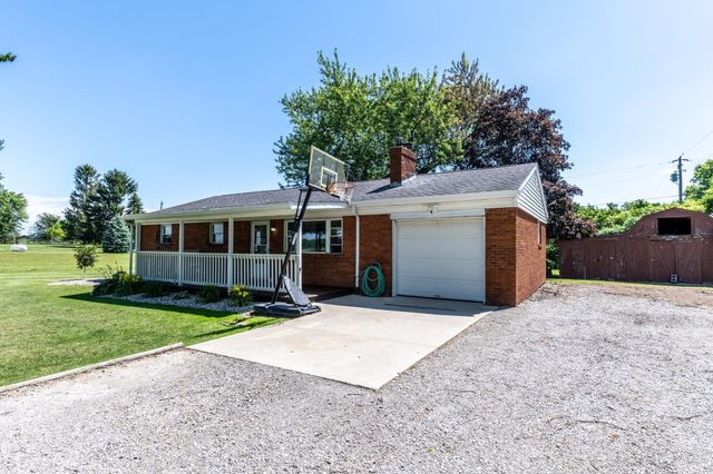 7916 Felger Road, Fort Wayne, IN 46818