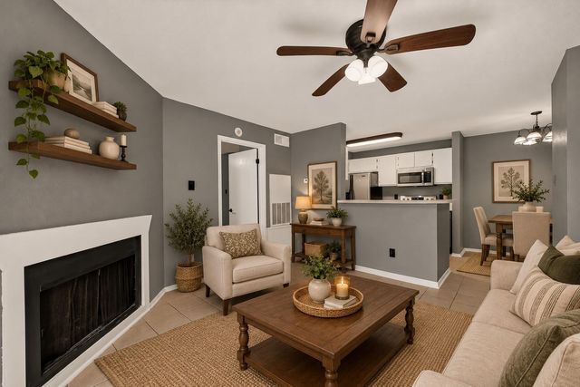 18800 Egret Bay Blvd Boulevard 503, Webster, TX 77058