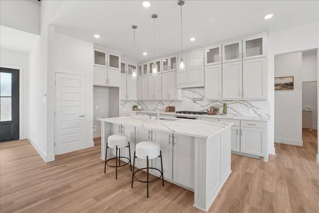 328 Slimp Bluff, Azle, TX 76020