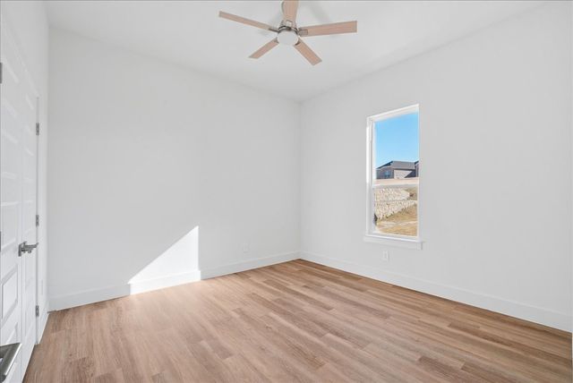 328 Slimp Bluff, Azle, TX 76020