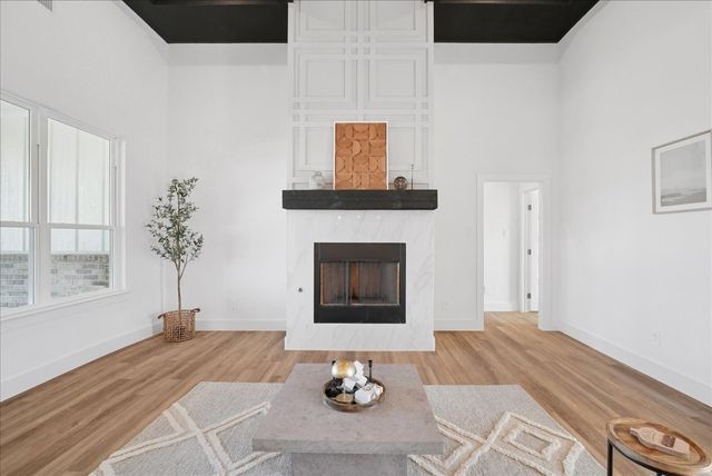 328 Slimp Bluff, Azle, TX 76020