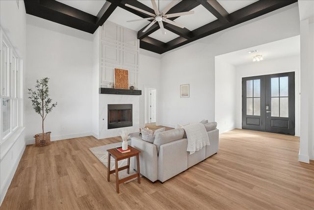 328 Slimp Bluff, Azle, TX 76020