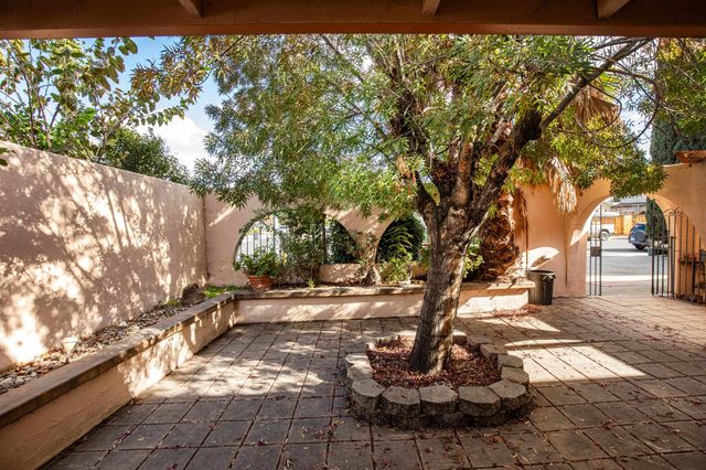 3241 Arnaudo Ln, Tracy, CA 95376