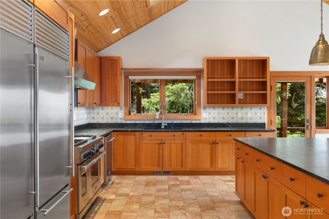 398 Hannah Road, Friday Harbor, WA 98250