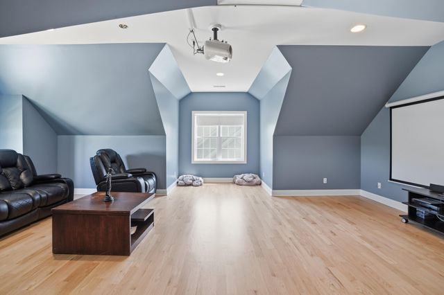 2155 Walker Drive, Valparaiso, IN 46385