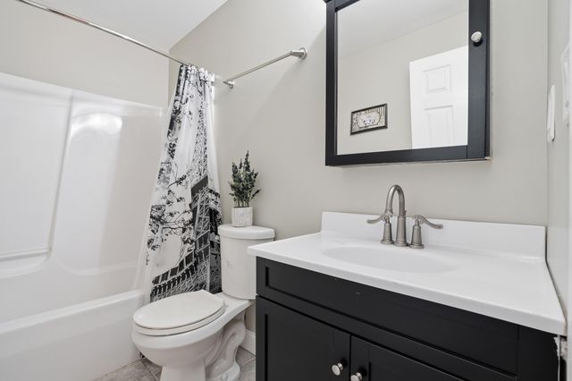 2155 Walker Drive, Valparaiso, IN 46385
