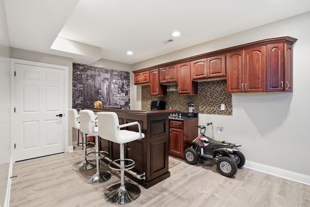 2155 Walker Drive, Valparaiso, IN 46385