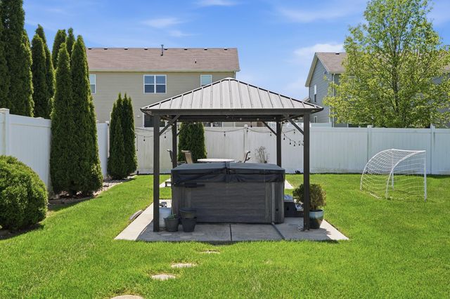 2155 Walker Drive, Valparaiso, IN 46385