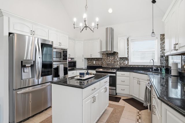 2155 Walker Drive, Valparaiso, IN 46385