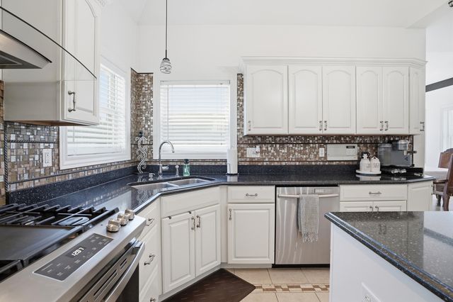 2155 Walker Drive, Valparaiso, IN 46385
