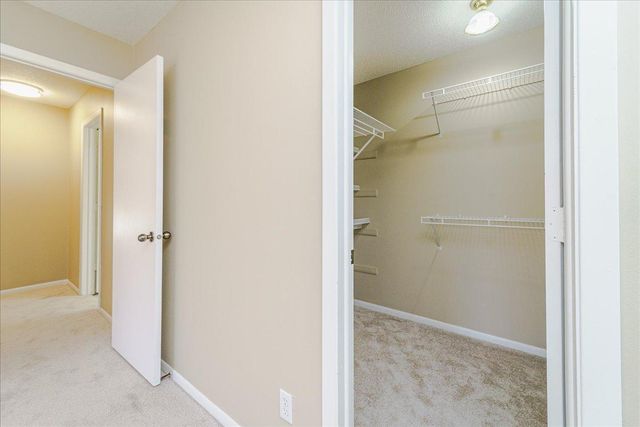 10326 Balsam Lane, Eden Prairie, MN 55347