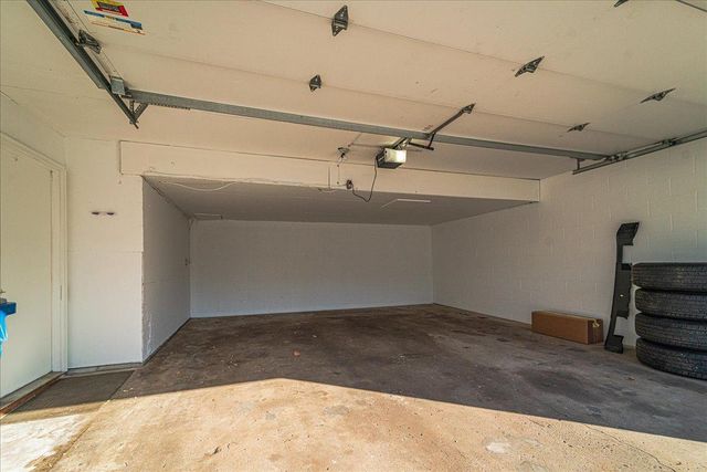 10326 Balsam Lane, Eden Prairie, MN 55347