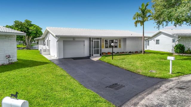 8504 NW 14th Street, Plantation, FL 33322