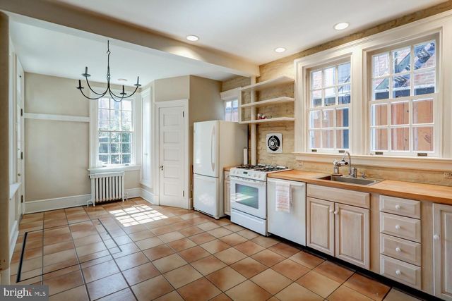 340 E ORANGE ST, Lancaster, PA 17602