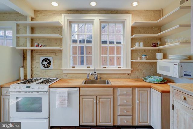 340 E ORANGE ST, Lancaster, PA 17602