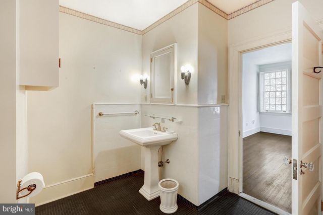 340 E ORANGE ST, Lancaster, PA 17602