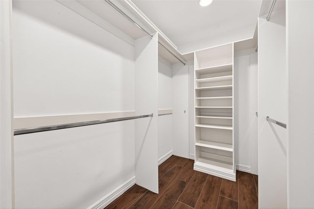 903 Sugarfield Court, Sugar Land, TX 77498